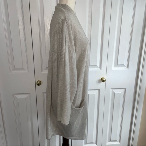 Donni oversized tan grey cardigan size XL - Picture 3 of 6